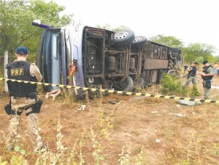 Acidente de ônibus mata seis em Sobral-CE